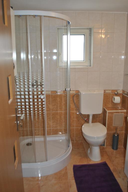 Apartament Beta Leilighet Bistriţa Eksteriør bilde